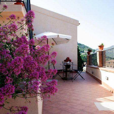 Casa Gambino Acomodação com café da manhã Savoca Exterior foto