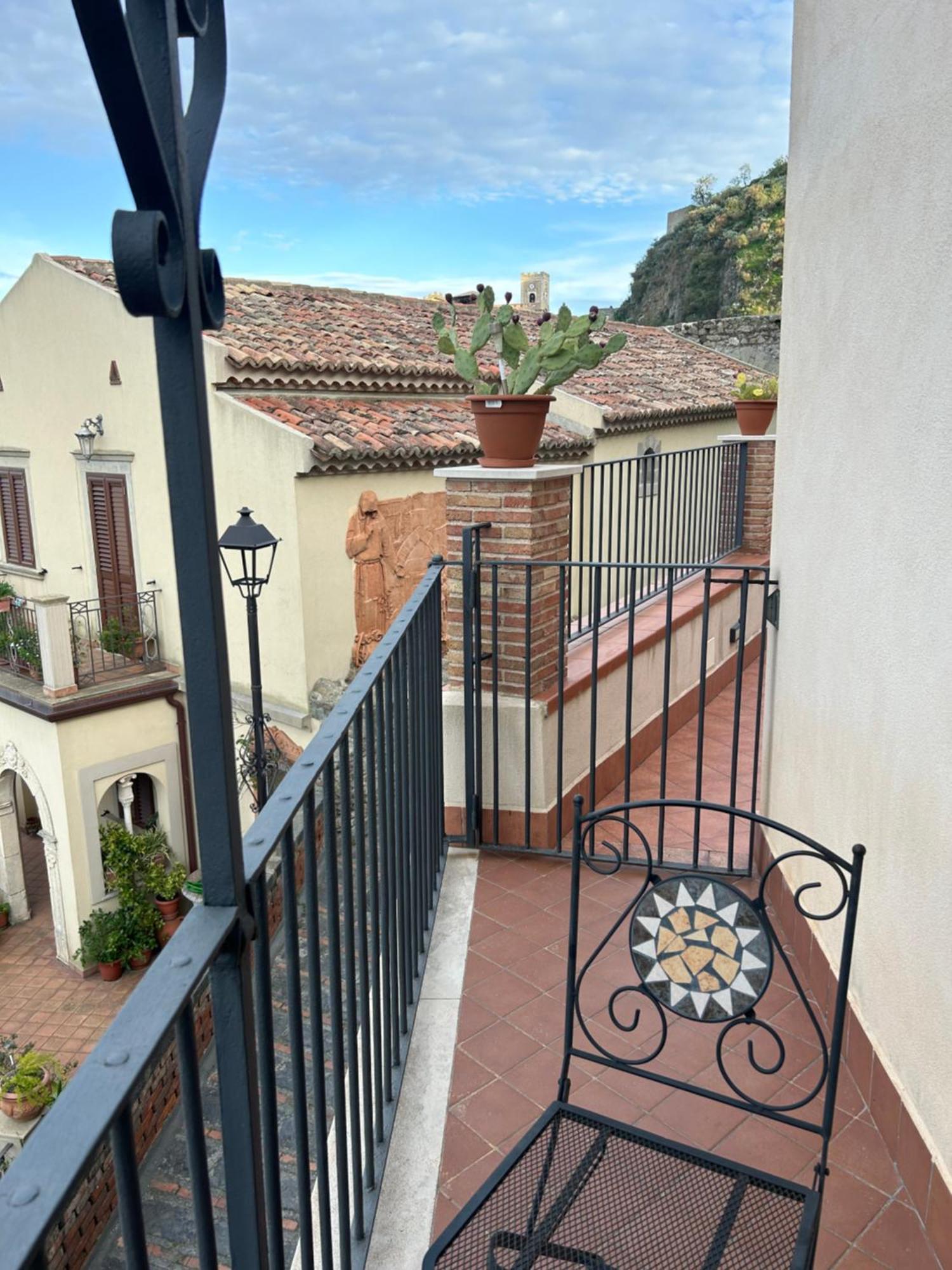 Casa Gambino Acomodação com café da manhã Savoca Exterior foto