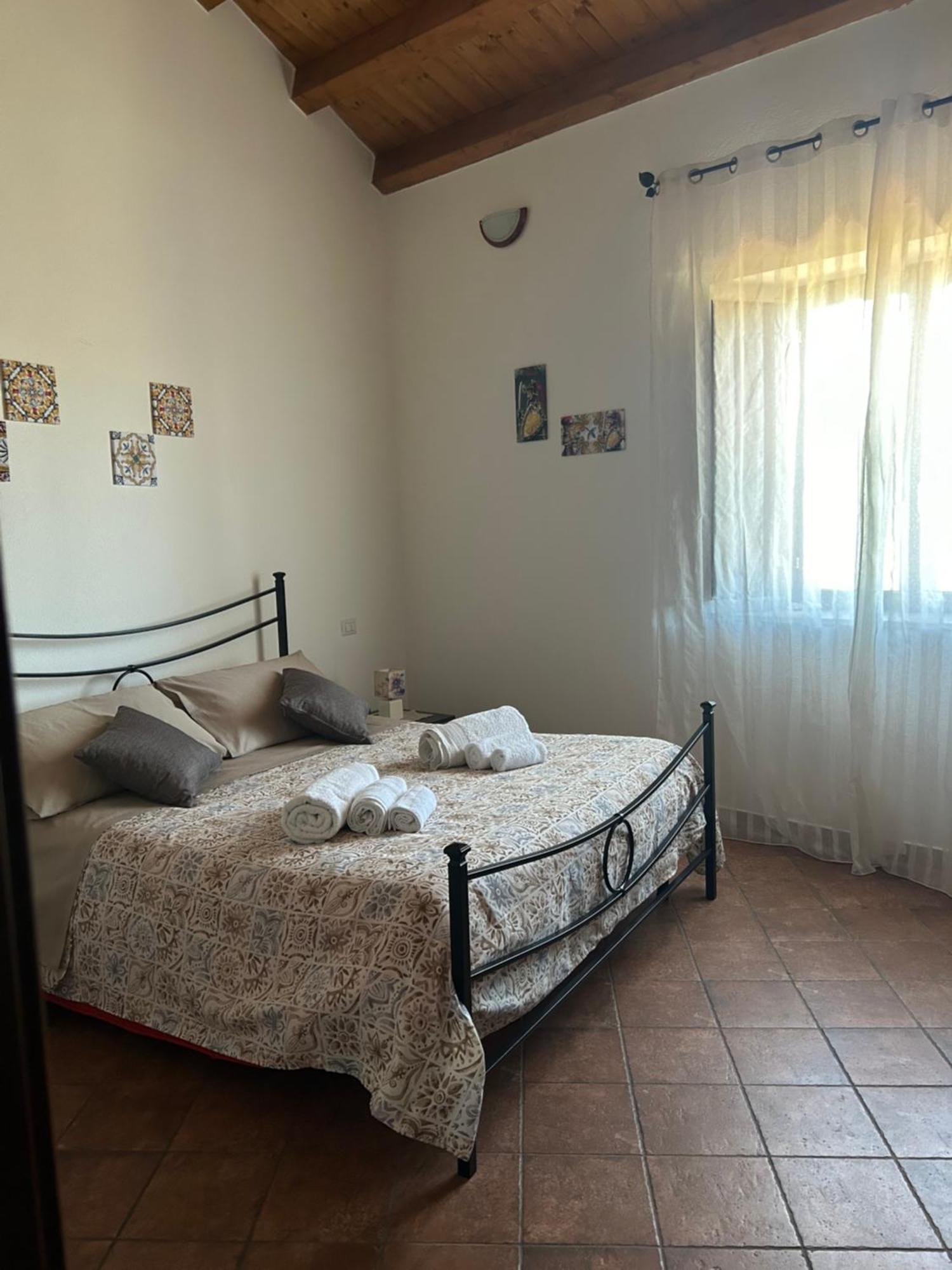 Casa Gambino Acomodação com café da manhã Savoca Exterior foto